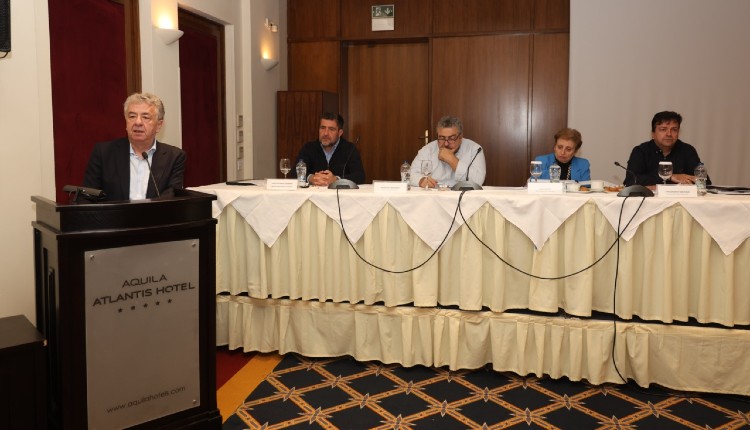 Αρναουτάκης