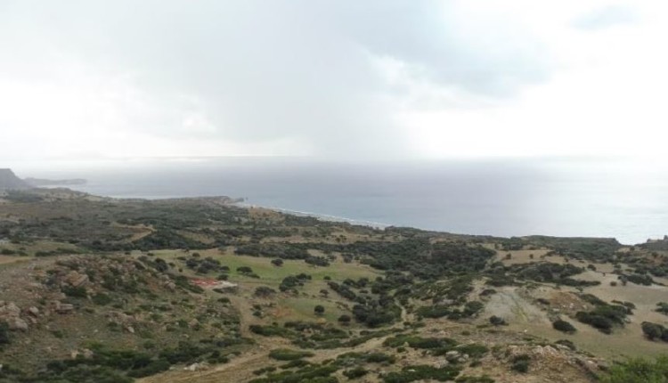 Τριόπετρα